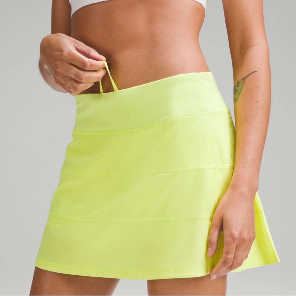 Lululemon Pace Rival Mid-Rise Skirt Size 4 Color Electric Lemon Worn Once